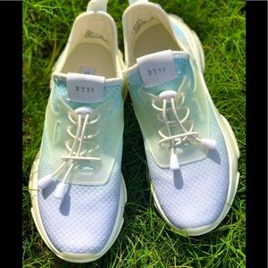 Steve Madden women sneakers